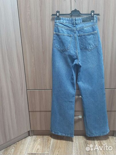 Джинсы клёш