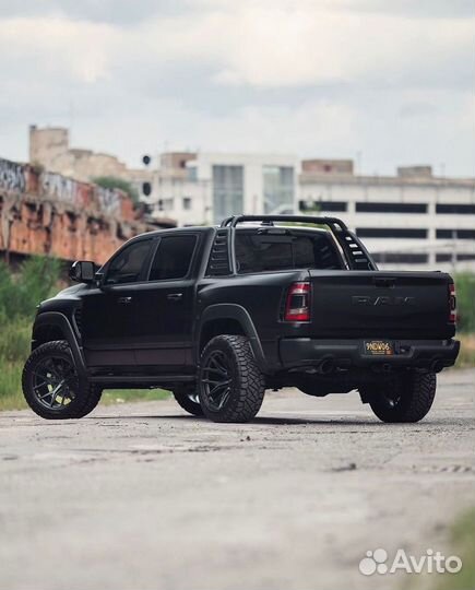 Кованые диски GT Forged R22 на Ram TRX