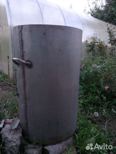 Бочки и баки из разного материала,казаны