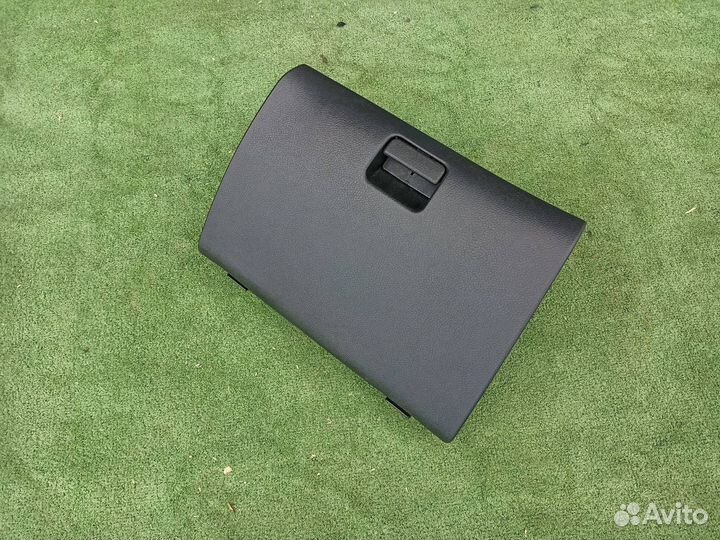 Крышка бардачка Mitsubishi Lancer 9 универсал 1.6