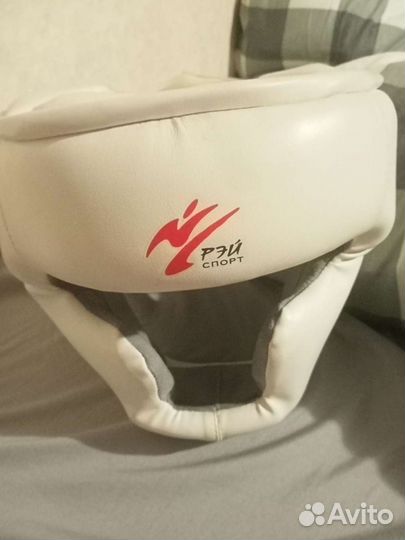 Шлем для единоборств