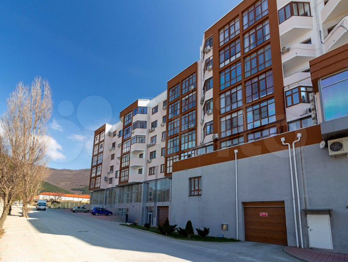 Машиноместо, 18 м²