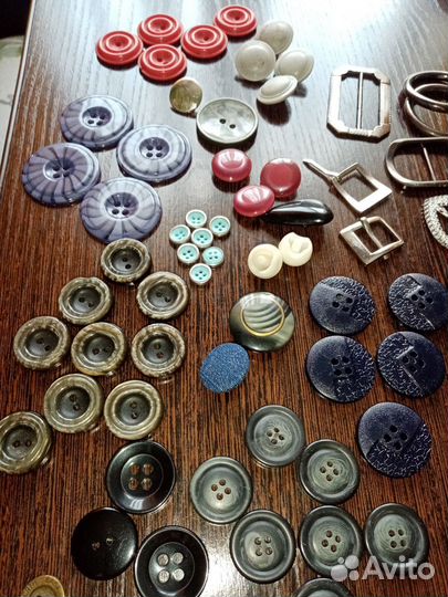 Пуговицы,нитки,петли,кнопки СССР