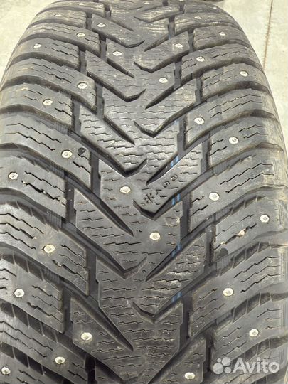 Nokian Tyres Hakkapeliitta 8 SUV 265/50 R20