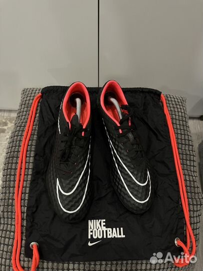 Футбольны бутсы Nike Hypervenom