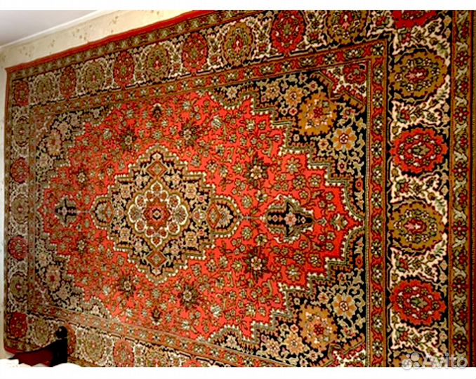 Ковер шерстяной 2 х 3 м как новый