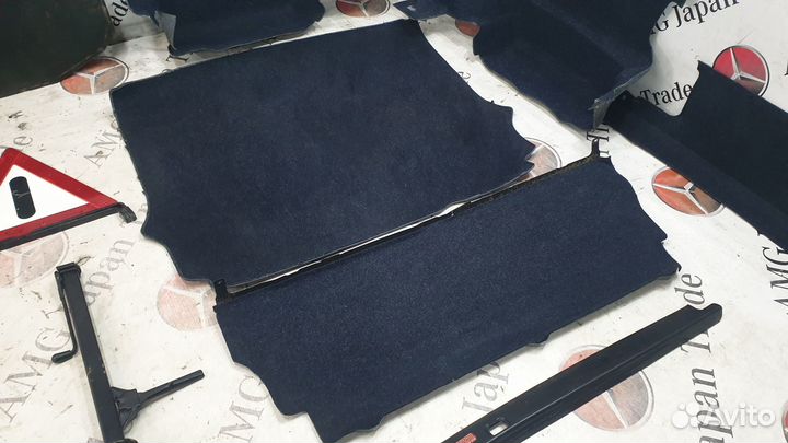 Обшивка багажника на Mercedes-Benz W126