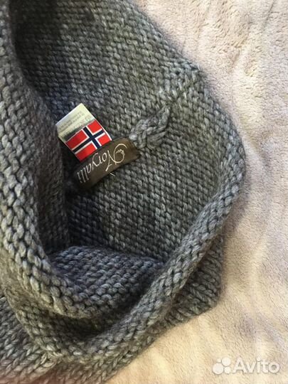 Шапки разные, снуд