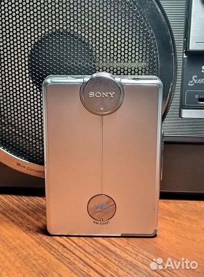 Кассетный плеер Sony Walkman wm-ex921