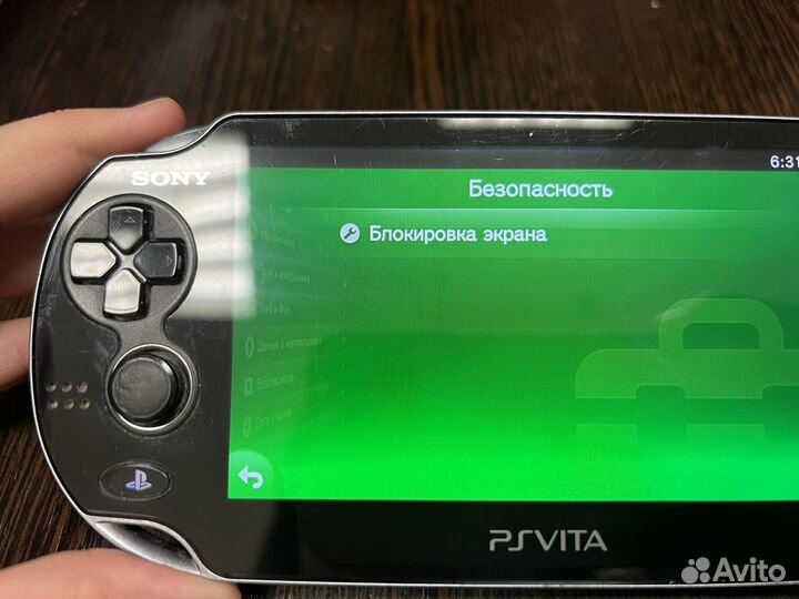 Sony playstation Vita PCH-1004 на доставке