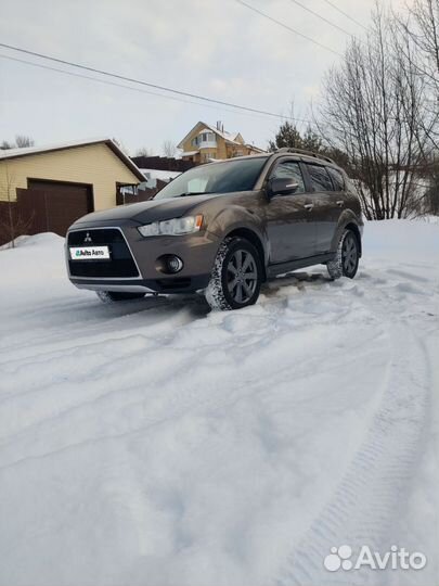 Mitsubishi Outlander 2.4 CVT, 2011, 301 000 км