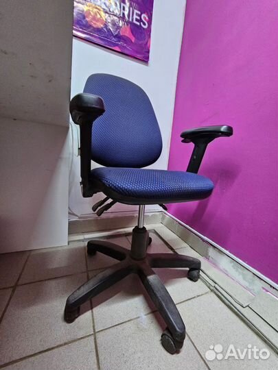 Компьютерное кресло