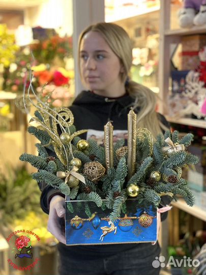 Новогодние композиции, букеты из нобилиса