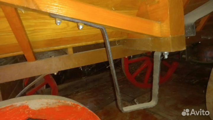 Телега для лошади