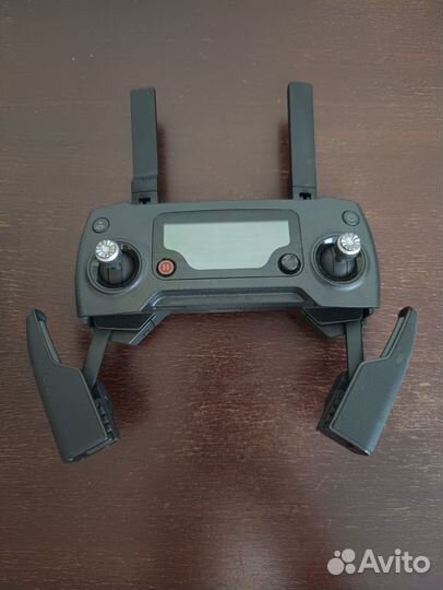 Квадрокоптер DJI Mavic Pro platinum