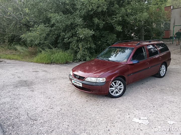 Opel Vectra 1.8 МТ, 1997, битый, 425 693 км