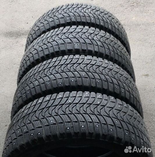 Michelin X-Ice North 3 215/55 R16