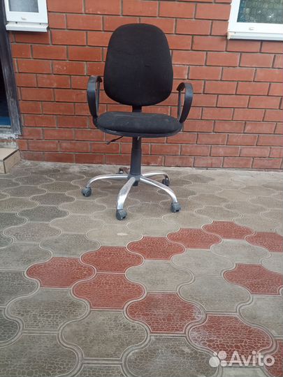 Компьютерное кресло