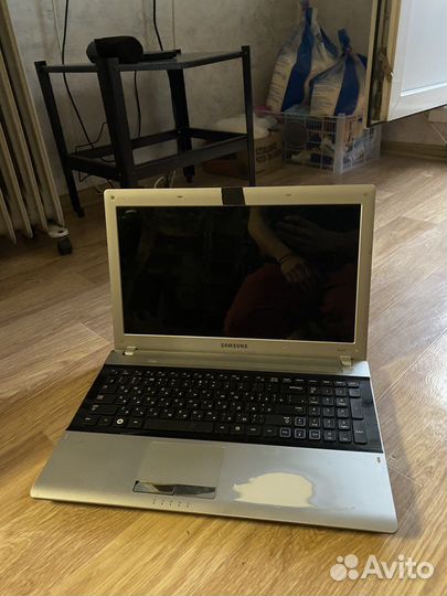 Ноутбук Samsung RV515