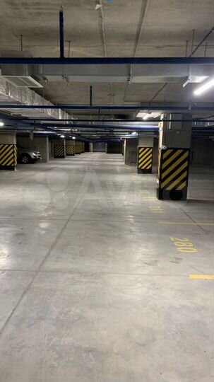 Машиноместо, 13 м²