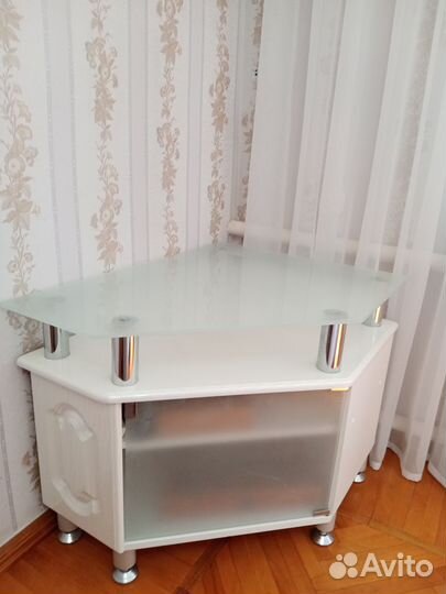 Тумба под тв угловая