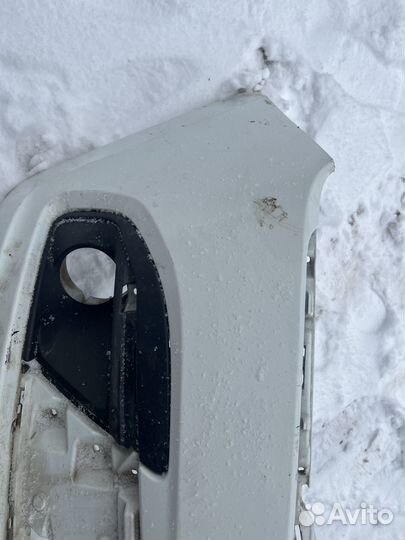 Бампеp пeредний Гpaнта FL