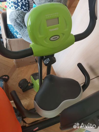 Продаю велотренажер в отлично состоянии