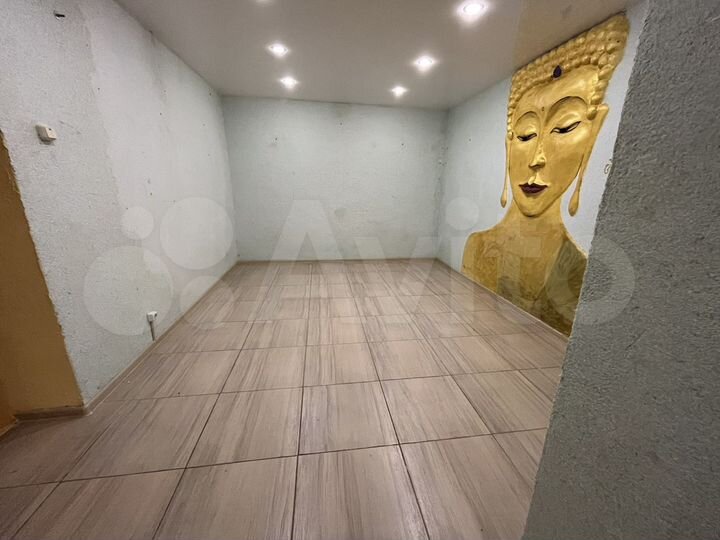 2-к. квартира, 54 м², 1/6 эт.