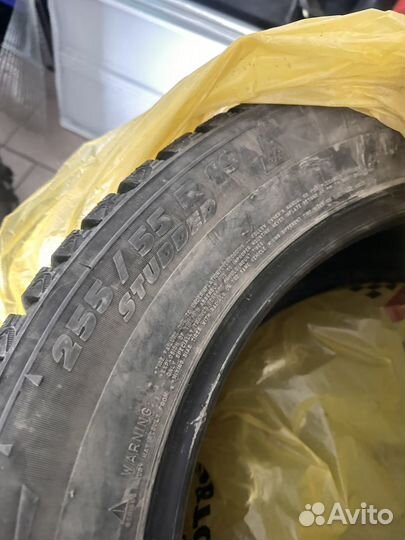 Michelin X-Ice North 4 255/55 R19 27