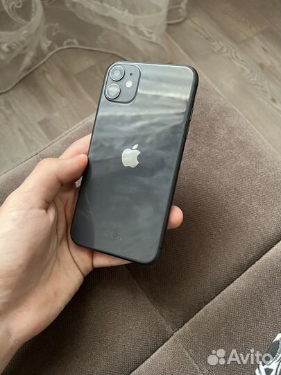 Телефон iPhone 11 64 gb