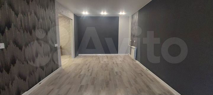 2-к. квартира, 58 м², 4/14 эт.