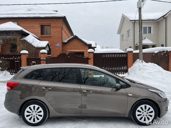 Kia Ceed 1.6 AT, 2015, 98 500 км