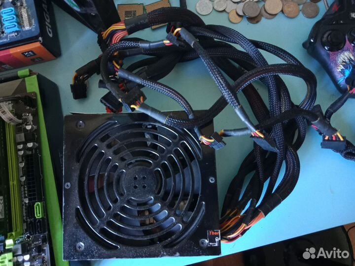 Блок питания termaltake 600w