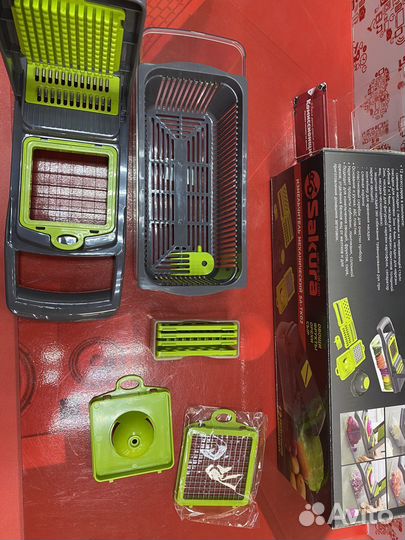 Овощерезка механическая 12 аксессуаров ом01