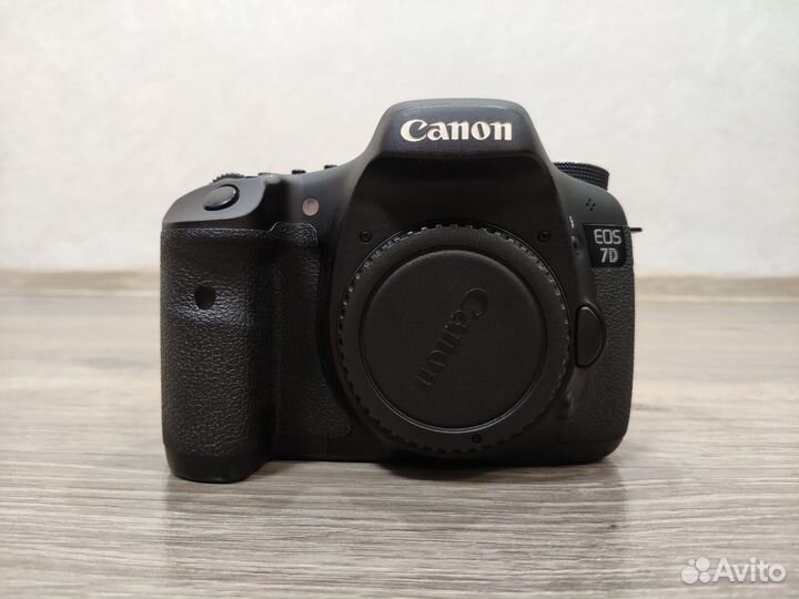 Canon 7D Body пробеги 33285 и 26670 кадров
