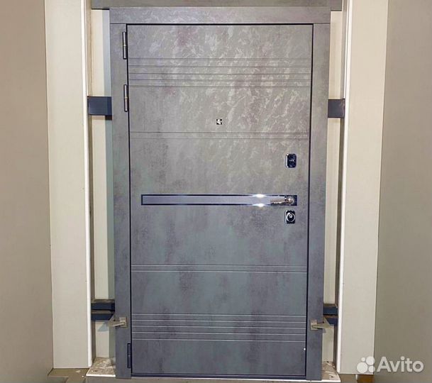 Дверь входная с терморазрывом