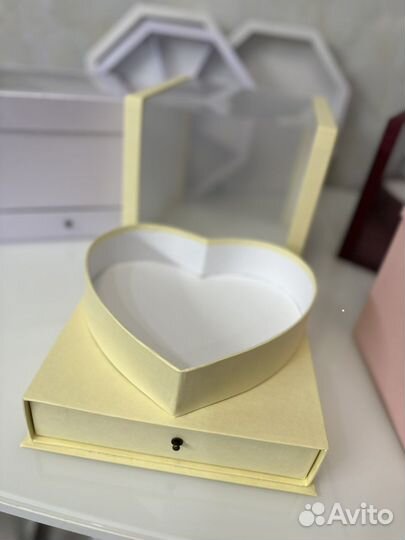 Коробка квадратная, коробка шайба, подарочная