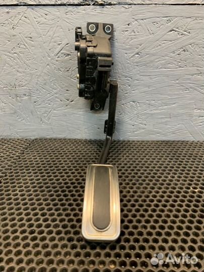 Педаль газа Bentley Continental Flying Spur 3W2