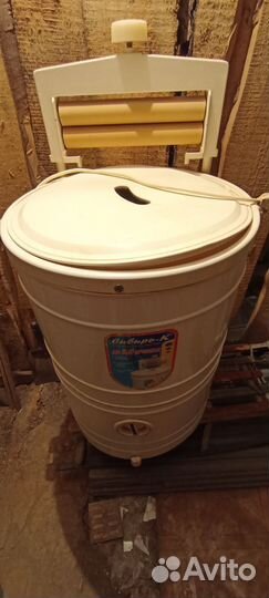 Стиральная машина с вертикальной загрузкой