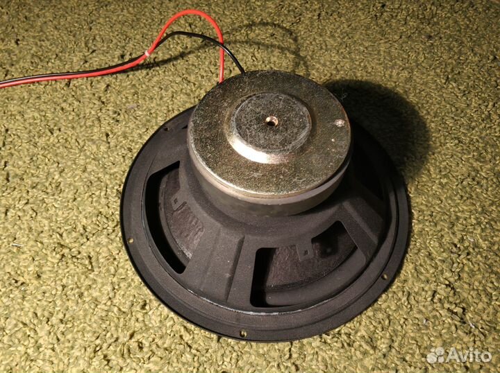 Динамик для сабвуфера 21,5 см