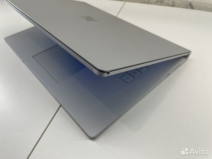 Surface book 3 15 i7/32gb/1tb/1660ti