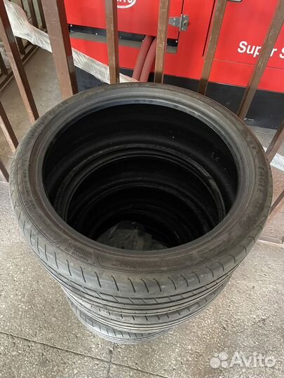 Goodyear Eagle F1 Asymmetric 3 225/40 R19 и 255/35 R19 96Y