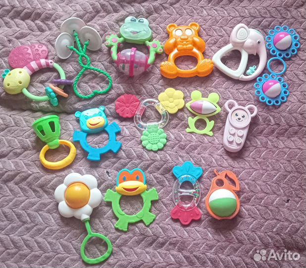 Погремушки и прорезыватели