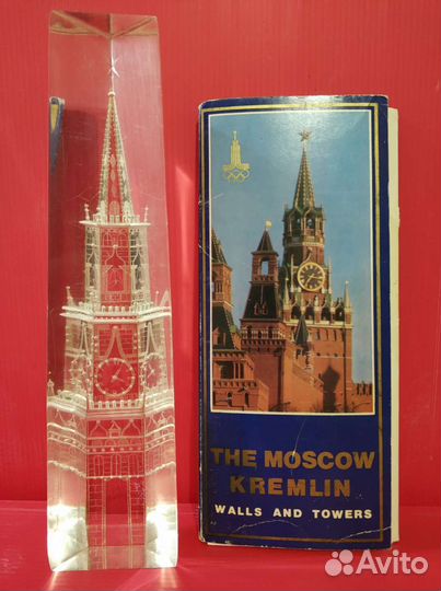 Кремль Спасская башня 23 см Настольное украшение
