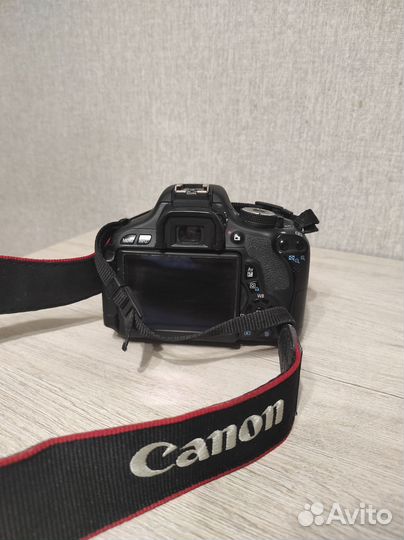 Зеркальный фотоаппарат canon 600d