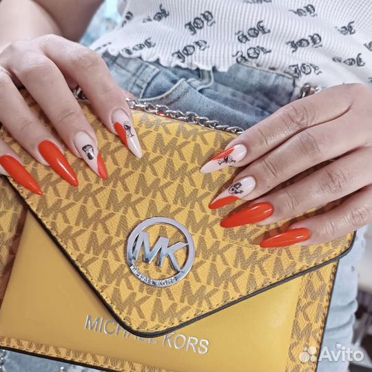 Маникюр, наращивание ногтей, смарт педикюр на дму