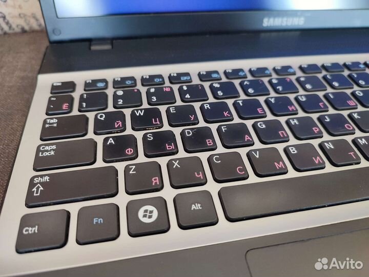 Игровой ноутбук Samsung