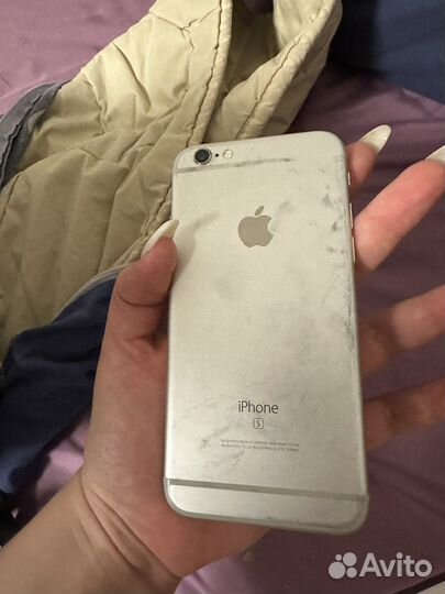 Телефон iPhone 6
