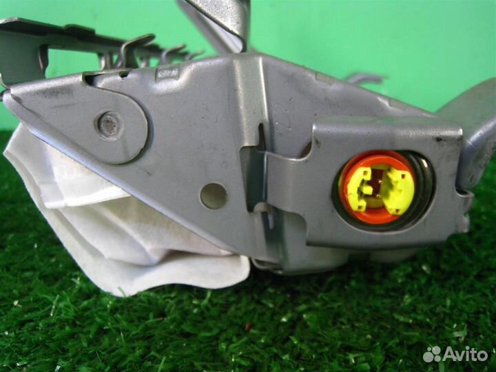 Подушка безопасности коленная Toyota Yaris P13 20