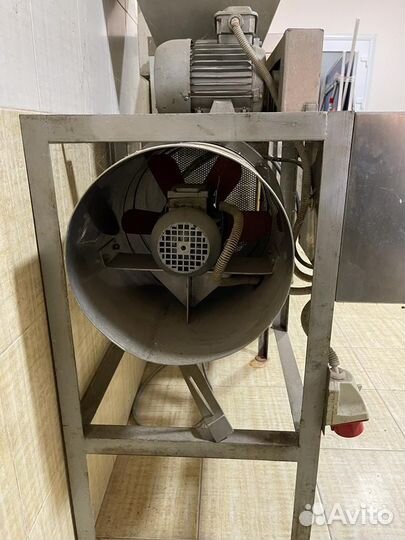 Машина для измельчения ореха